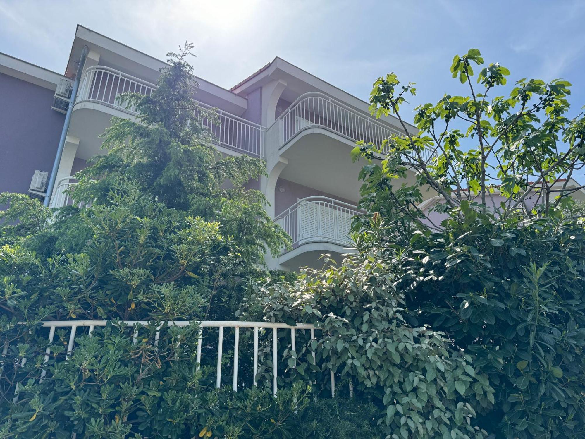 Apartmani Marija Klimno B Екстериор снимка