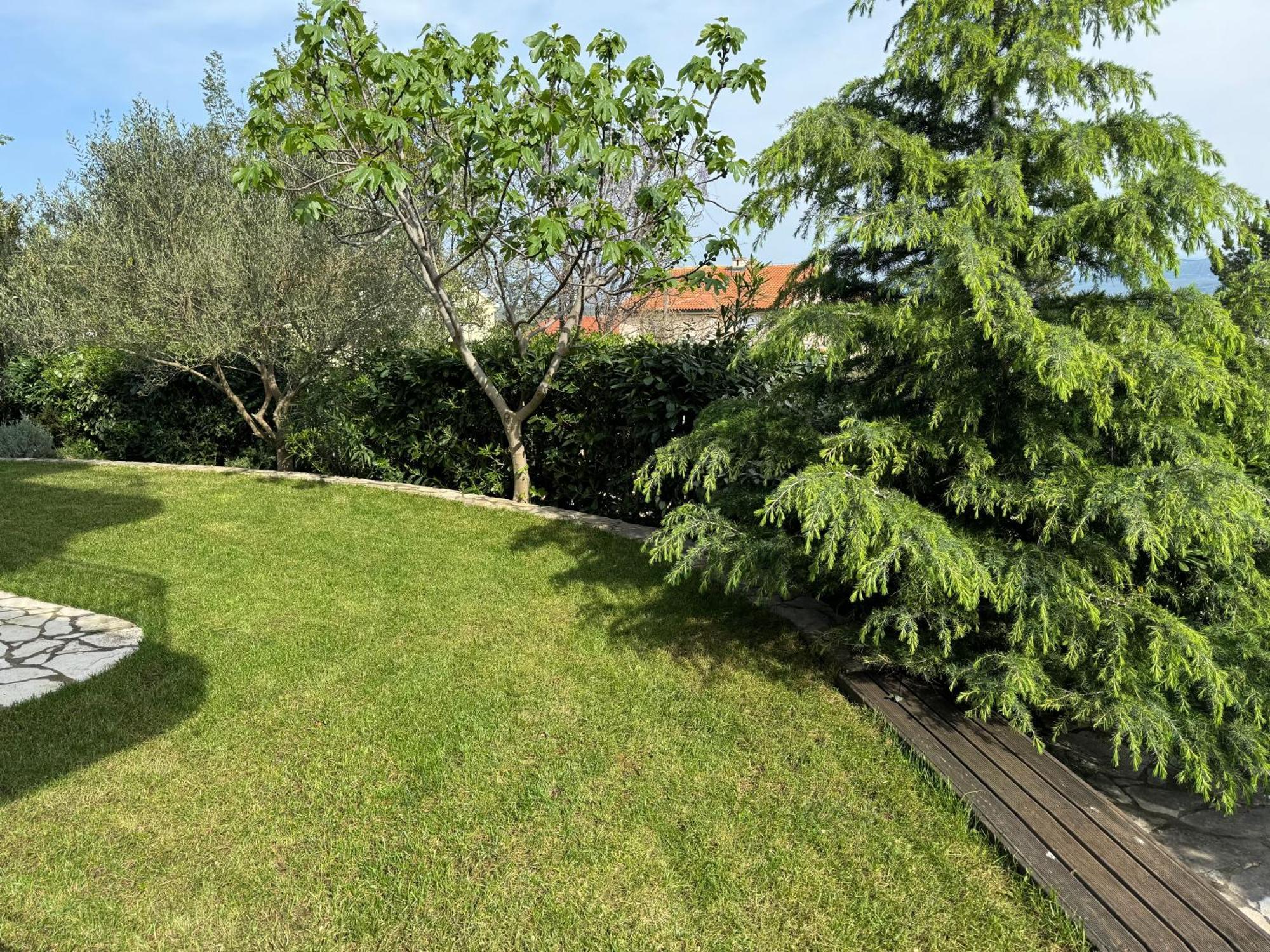 Apartmani Marija Klimno B Екстериор снимка