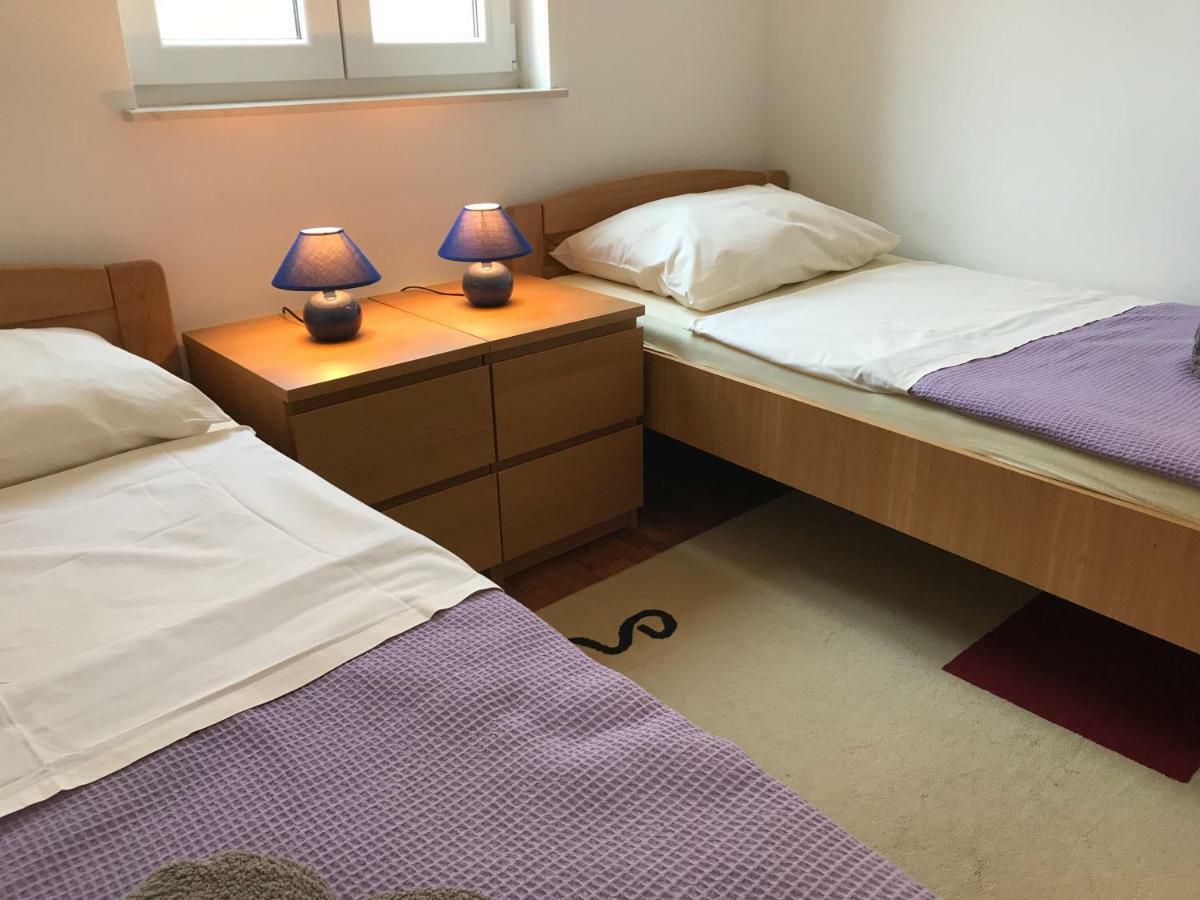 Apartmani Marija Klimno B Екстериор снимка