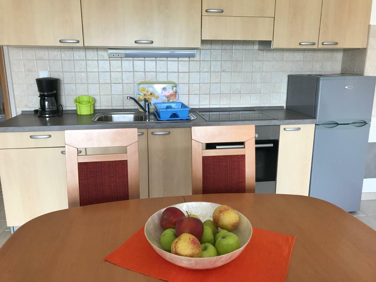 Apartmani Marija Klimno B Екстериор снимка