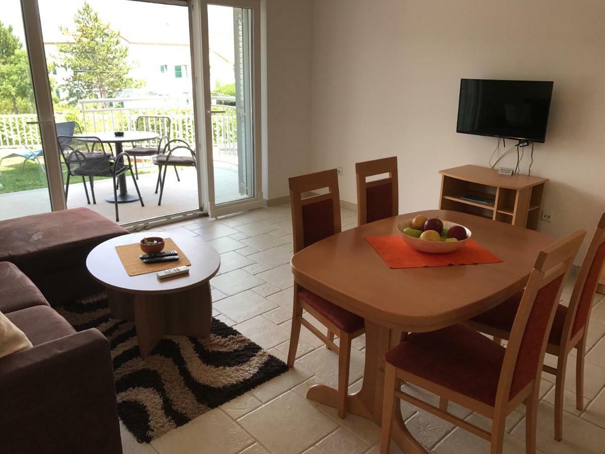 Apartmani Marija Klimno B Екстериор снимка