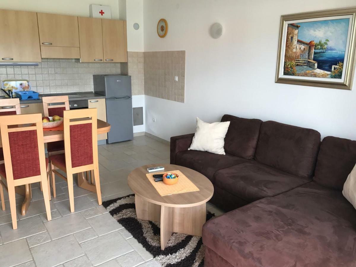 Apartmani Marija Klimno B Екстериор снимка